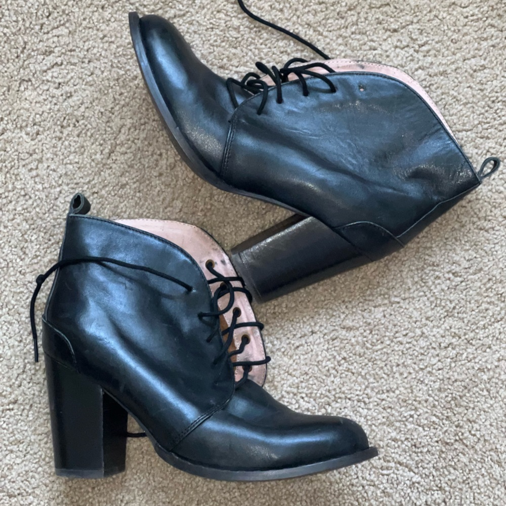 Ankle boots
